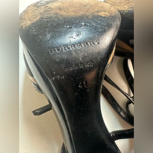 Burberry Nova Check Peep Toe Platform Heels Patent Detail Size 41 GUC - Picture 8 of 8